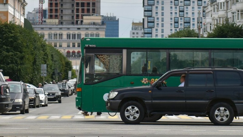 Дополнительные автобусы выйдут на маршруты № 49 и 61 в Екатеринбурге