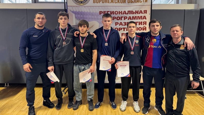 Владимирцы завоевали 2 золота на первенстве ЦФО по греко-римской борьбе