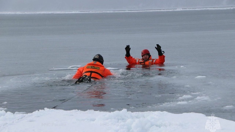 Спасатели отработали ликвидацию последствий паводка в Магадане