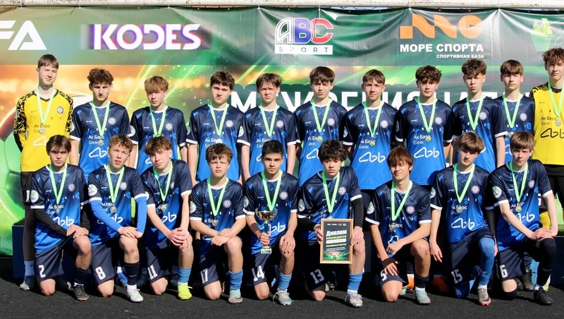 Юные футболисты из Челнов заняли второе место на всероссийских соревнованиях в Н. Новгороде