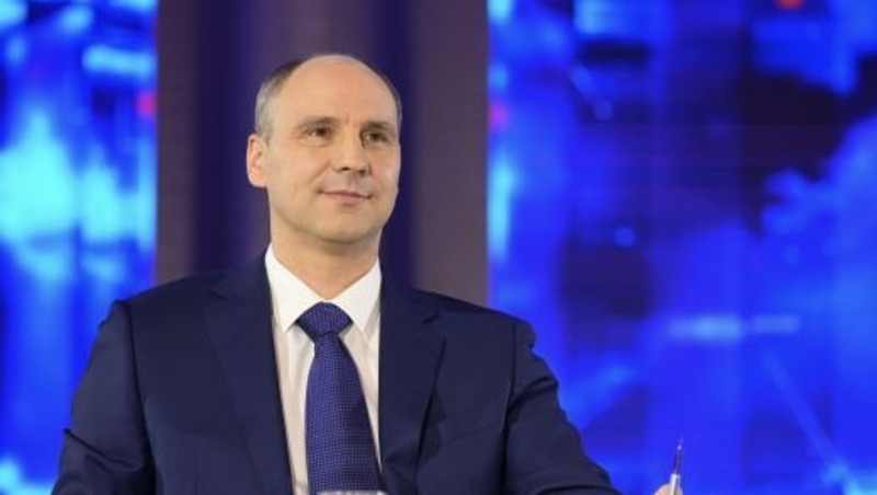 Более 7 тыс. вопросов поступило на прямую линию губернатора Свердловской области