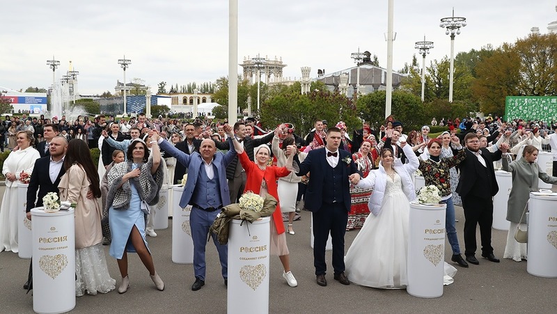 Владимирцы смогут вступить в брак на Всероссийском свадебном фестивале в Москве в июле