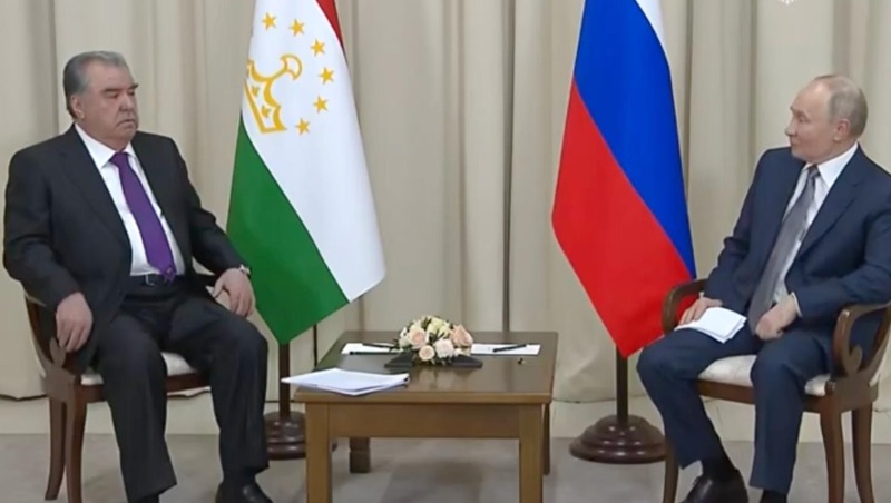 Президент Таджикистана Рахмон прилетит на встречу лидеров СНГ в Петербурге