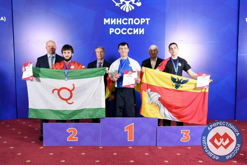 Воронежец завоевал бронзу на паралимпийском Чемпионате России по армрестлингу