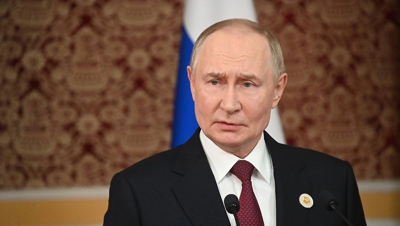 Путин посетил рождественское богослужение в одном из храмов Подмосковья