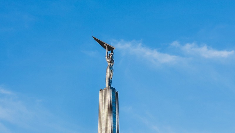 Житель Самарской области выиграл бриллиантовую сову в «Что? Где? Когда?»