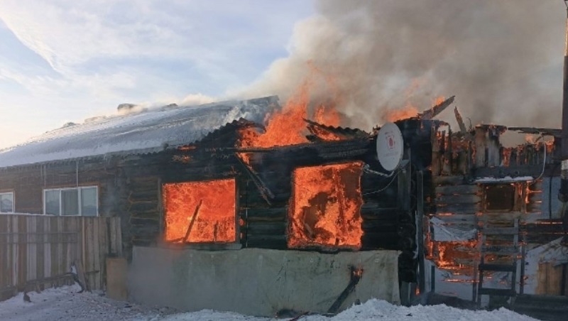 Частный дом на площади 90 кв. м сгорел в деревне Гридино