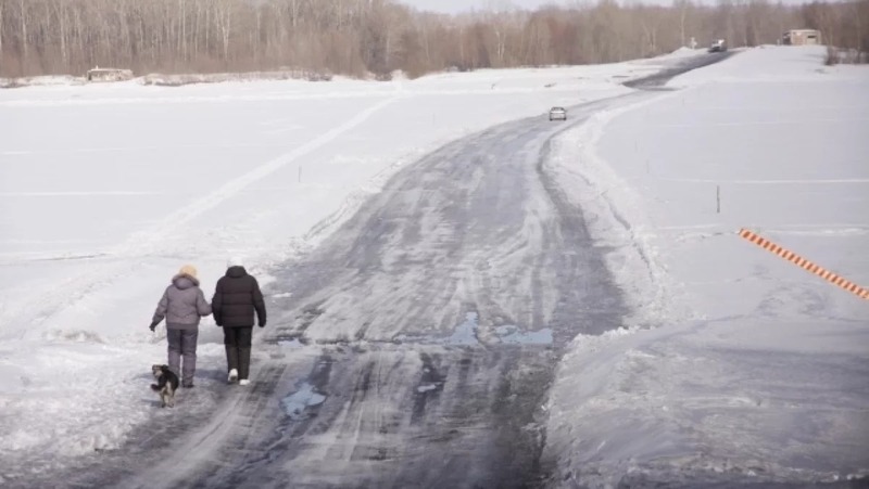 Ледовая переправа через реку Чусовую открылась в Прикамье