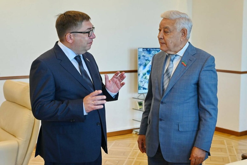 Мухаметшин обсудил межпарламентское сотрудничество с главой Чукотской думы