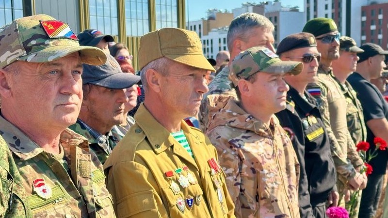 Магаданские ветераны помогали в создании монумента Героям СВО