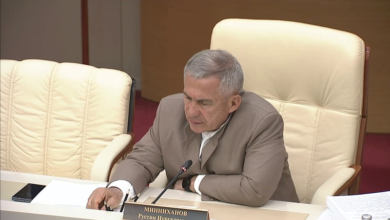 Минниханов призвал провести все июньские праздники на высоком уровне