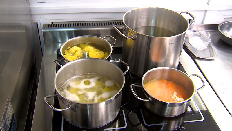 Лучшую школьную столовую и повара выбирают в Петербурге