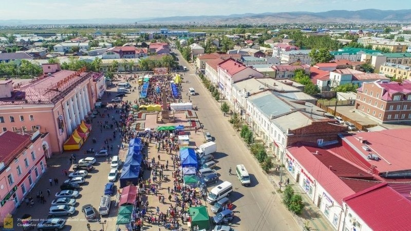 Мэр Улан-Удэ поручил обновить фасады и остановки в городе