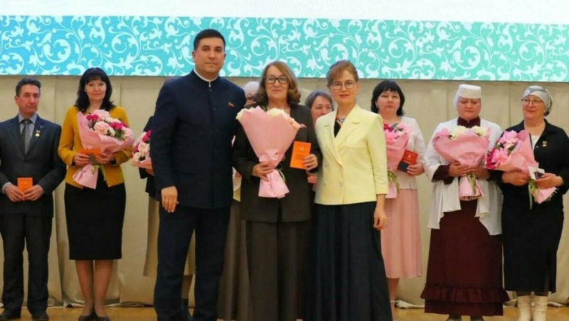 Более 800 педагогов участвуют во Всемирном форуме родного языка в Казани