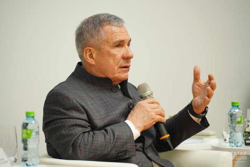 Минниханов: Человек всю жизнь должен учиться