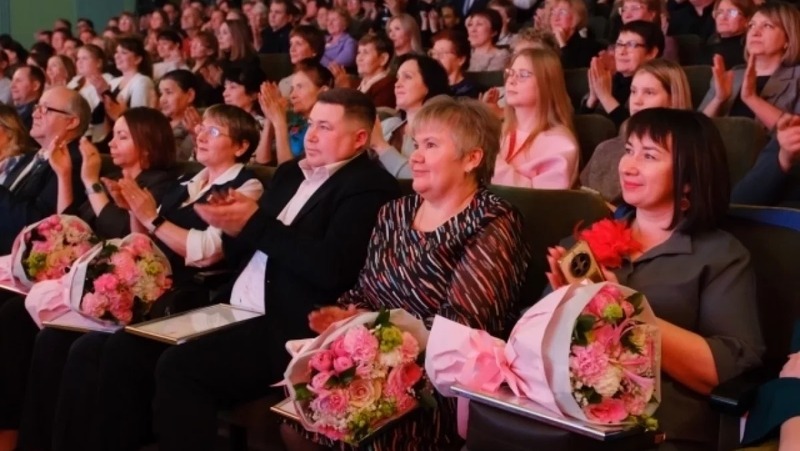 Махонин наградил жителей Коми-Пермяцкого округа в честь 100-летия территории