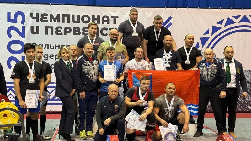 Колымчанка стала абсолютной чемпионкой ДФО по пауэрлифтингу