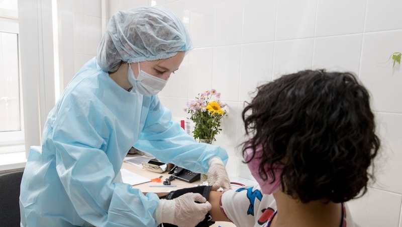 Бесплатные консультации онкомаммологов стартовали в ТЦ в Казани