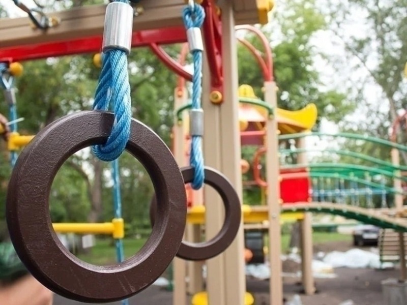 18 спортивных площадок обновят до конца года в Омской области 