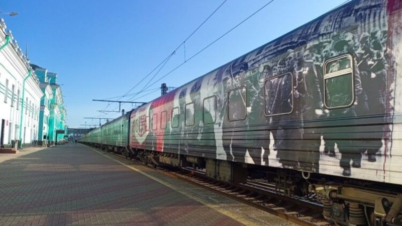 «Поезд Победы» отправился из Омска в Томск