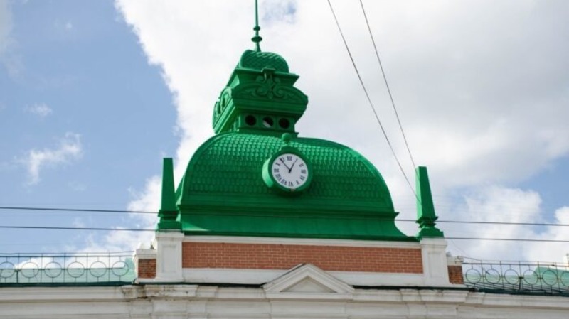 В Омске завершился ремонт башни с часами
