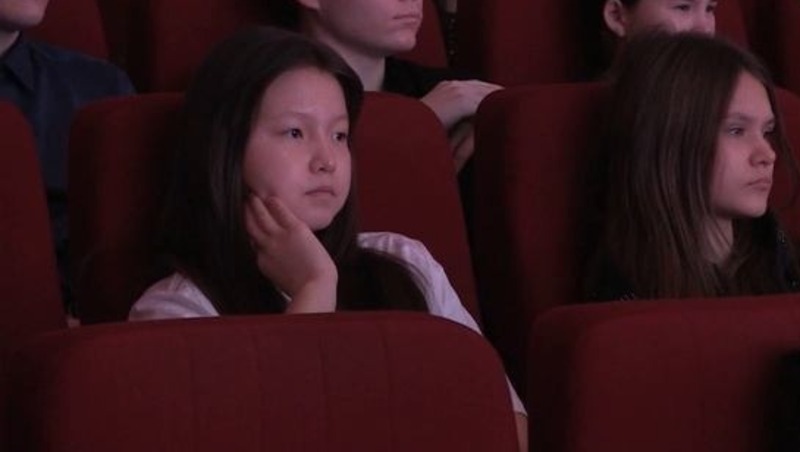 Почти 1 тыс. талантливых детей посетили столичную ёлку в Уфе