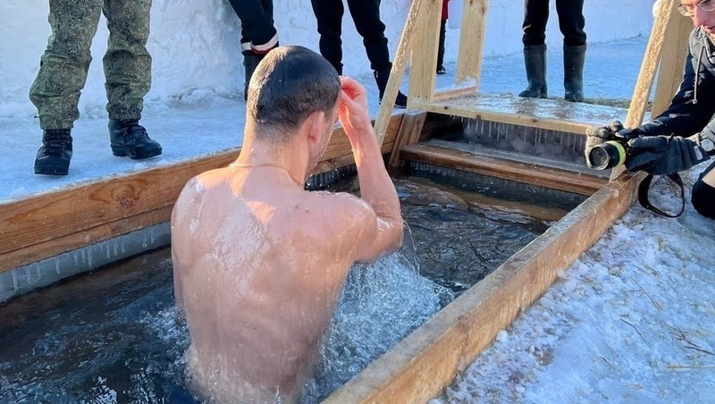 Более 400 спасателей обеспечат безопасность на Крещенских купаниях в Омской области