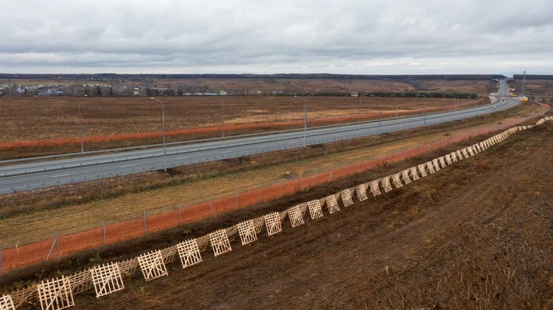 На трассе М-12 Москва-Казань установят 24 километра снегозадерживающих щитов