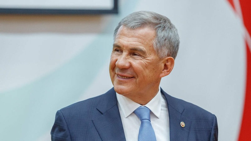 Минниханов вручил ключи от 105 автомобилей сельхозорганизациям РТ