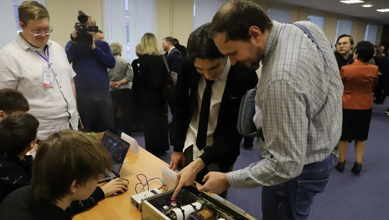 Более 50 проектов представили на выставке научно-технического творчества в Самарской области