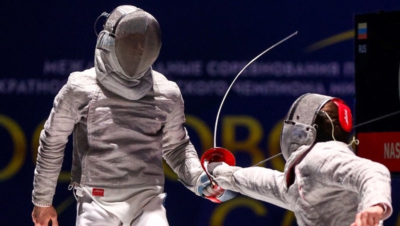 Юных российских фехтовальщиков допустили до международных соревнований с флагом и гимном