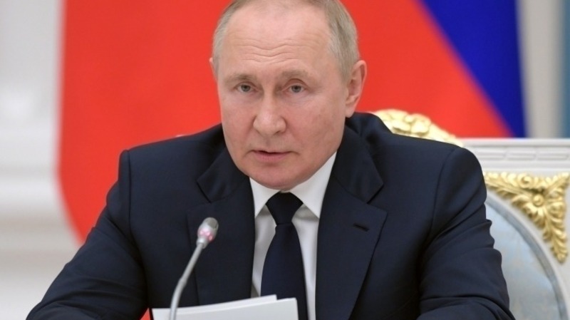 Владимир Путин поздравил омичей с Днем России