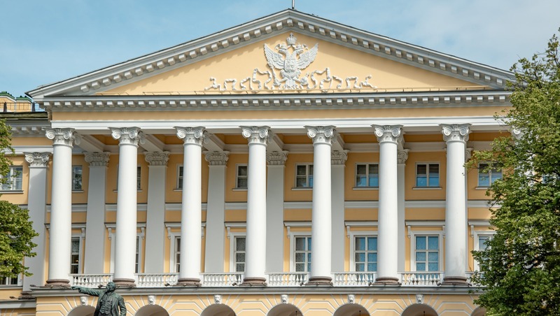 Беглов: Нагрудный знак «За милосердие» вручат 50 петербуржцам