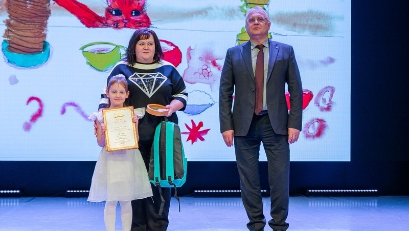 Юные магаданцы стали лауреатами Международного молодежного конкурса живописи