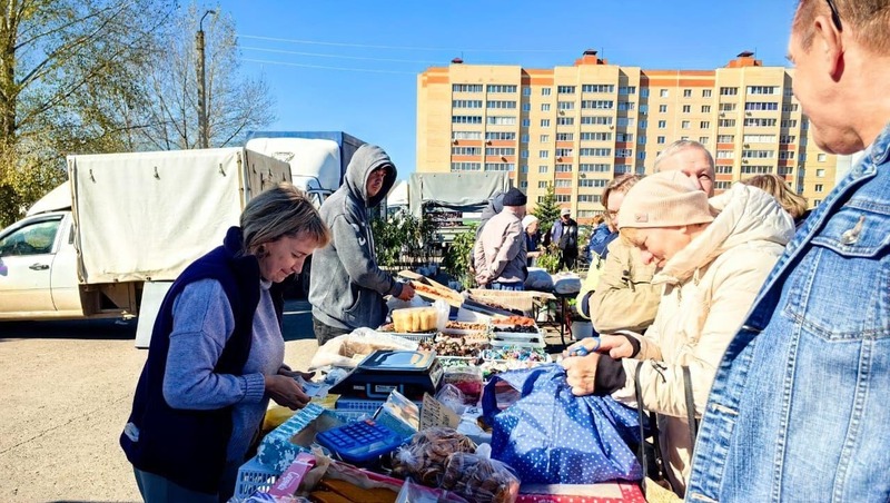 Сельхозярмарки у ТЦ «Мираж» стартовали в Елабуге