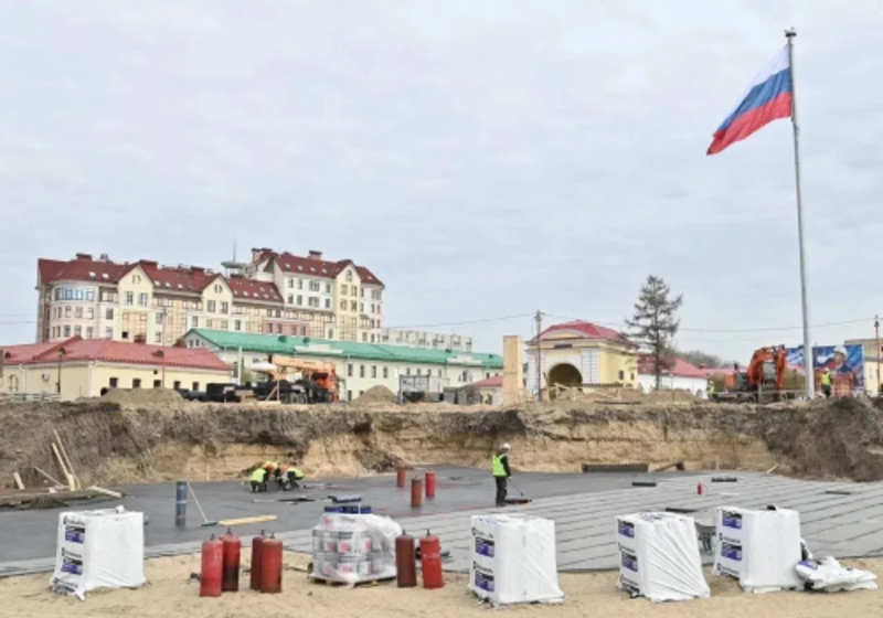 Губернатор Омской области проверил благоустройство набережной