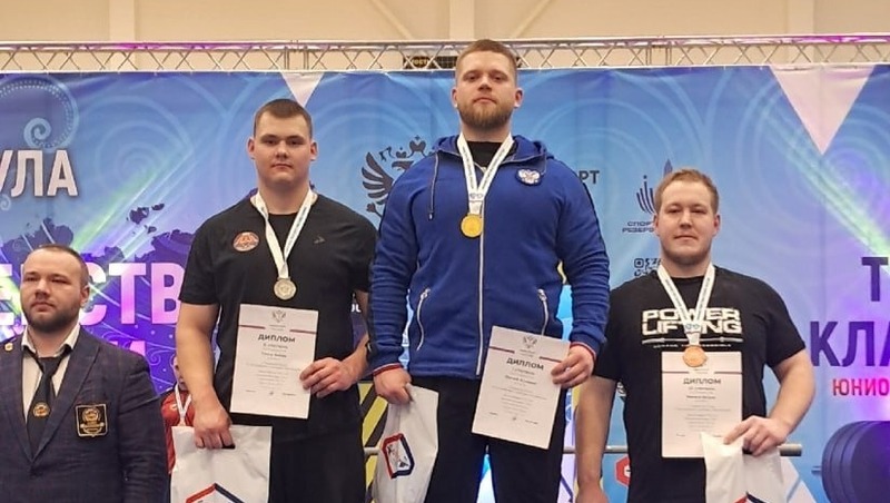 Владимирские студенты завоевали золото и серебро на первенстве России по пауэрлифтингу