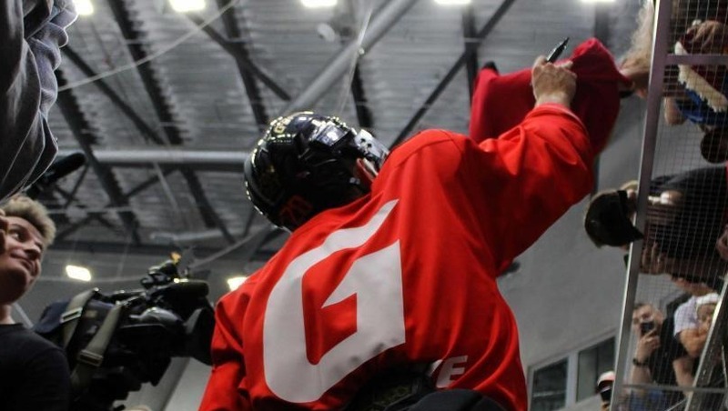 Бывший нападающий «Авангарда» Маклауд переходит в «Каролину»