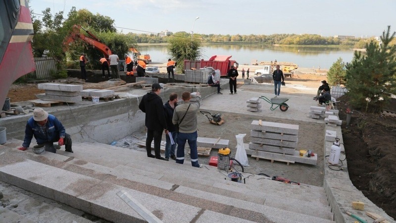 Благоустройство пляжа «Центральный-2» завершат до конца сентября