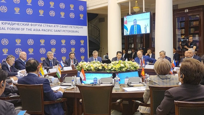 Юридический форум стран Азиатско-Тихоокеанского региона стартовал в Петербурге
