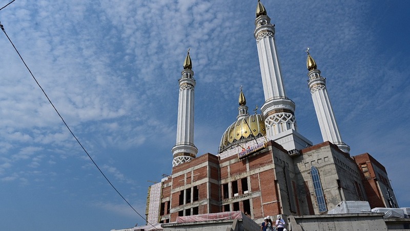 Хабиров: Облицовку фасада мечети «Ар-Рахим» начнём в августе