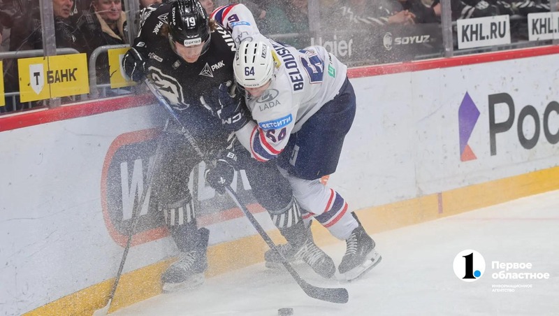 Хоккеисты «Трактора» обыграли «Ладу» со счётом 4:2 в День защитника Отечества