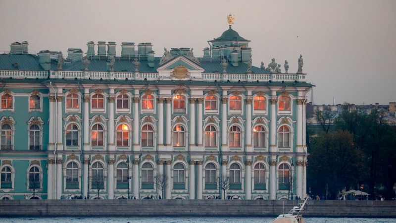 Около 600 тыс. иностранных туристов посетили Петербург в 2025 году