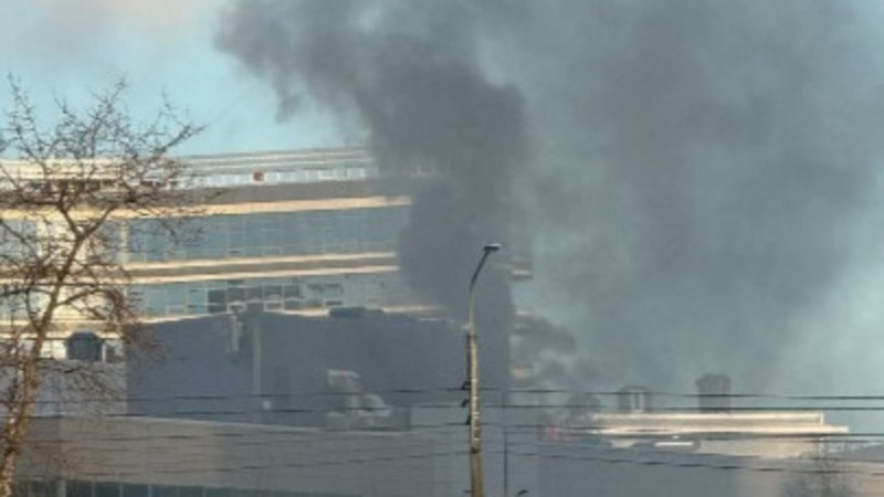 500 человек эвакуировали из ТЦ «Капитолий» из-за пожара