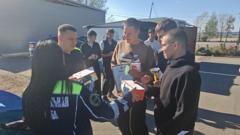 Студенты Елабужского политеха приняли участие в конкурсе водительского мастерства