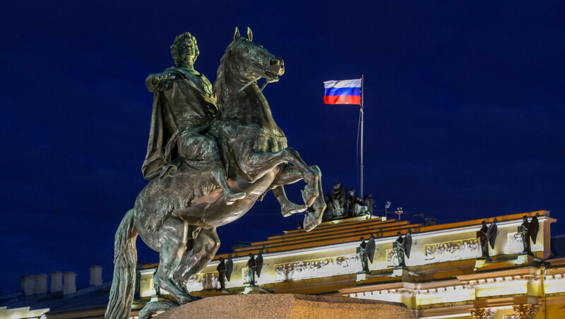 А.Беглов поздравил петербуржцев с Международным днем памятников