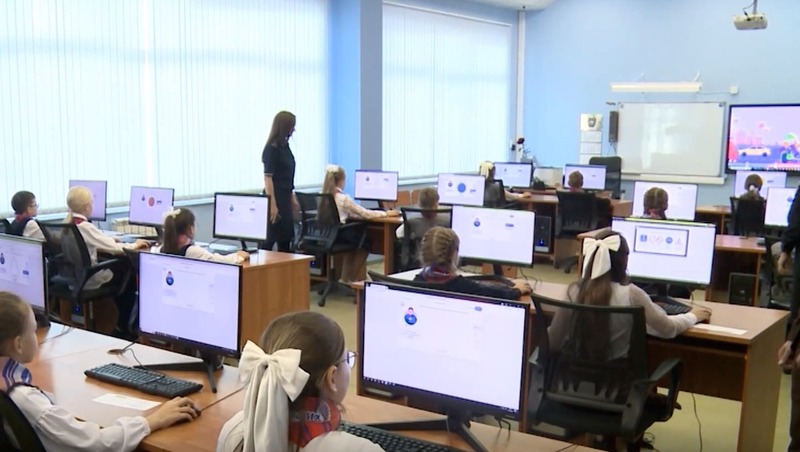 200 тыс. школьников участвовали во всероссийской олимпиаде по ПДД в Екатеринбурге