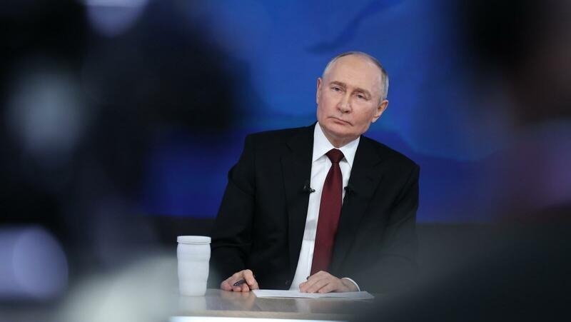 В.Путин назвал День Победы священным праздником для России