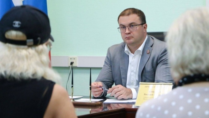 Губернатор Хоценко провел личный прием граждан