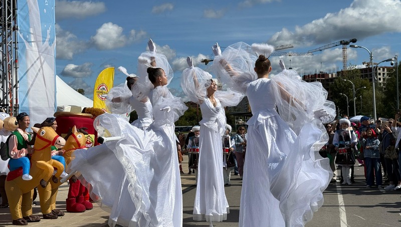 Более 200 тыс. человек посетили городские мероприятия на пл. Ленина с начала года